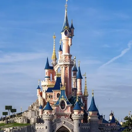 Superbe A 5 Minutes De Bus De Disneyland Apartment